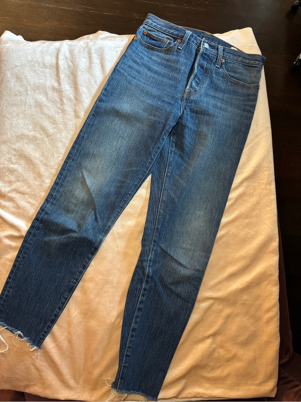 Levi's Wedgie High-Rise Straight Ankle Jeans